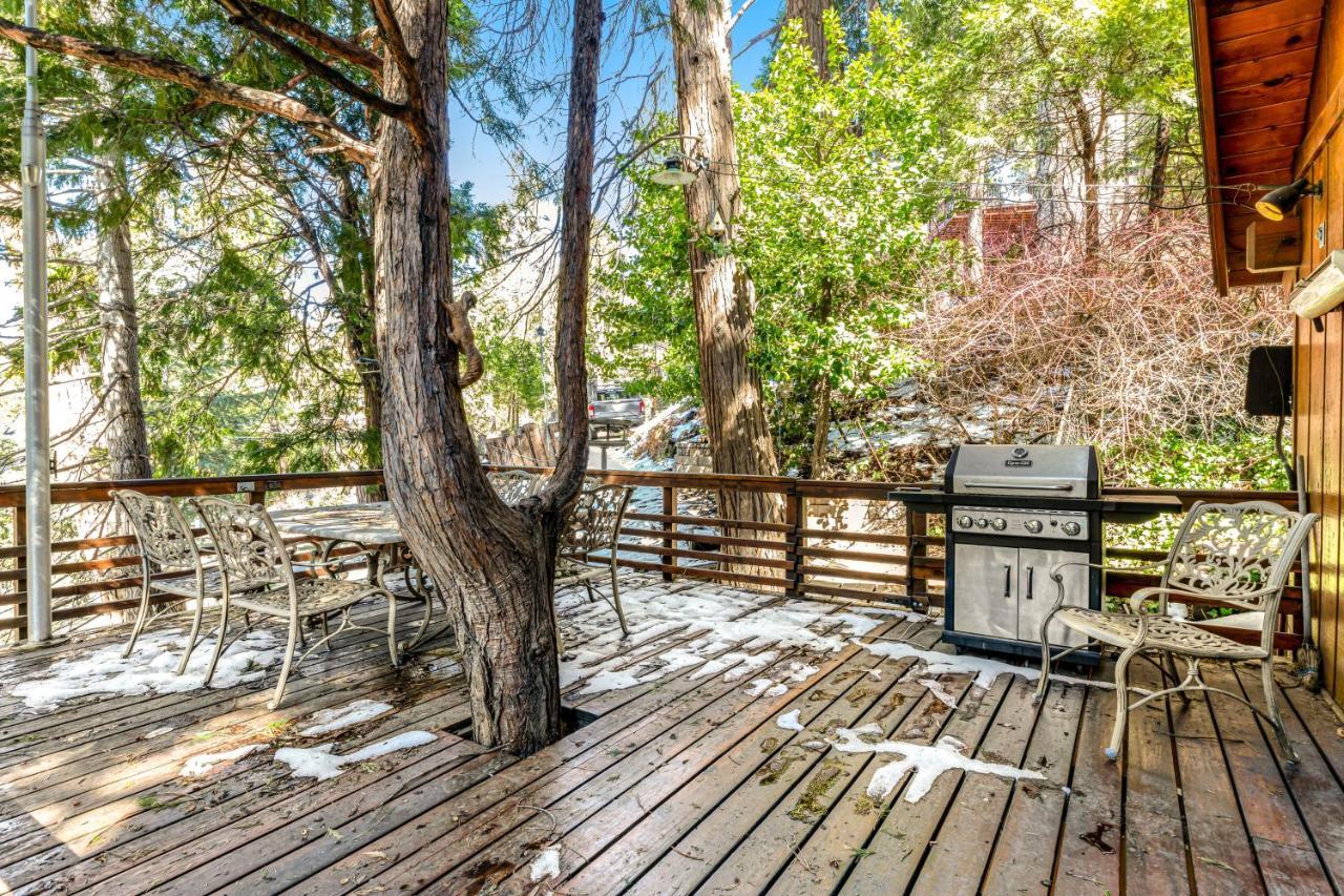 Retro Cabin Lake Arrowhead Exterior photo