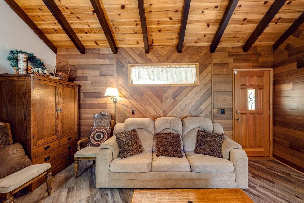 Retro Cabin Lake Arrowhead Exterior photo